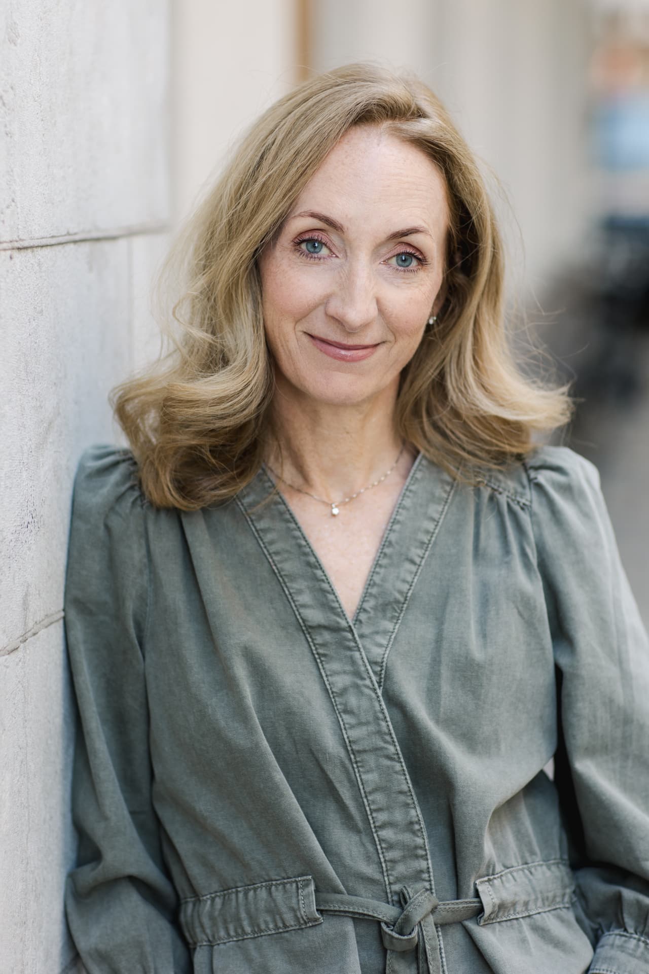 Portrait of Pia
